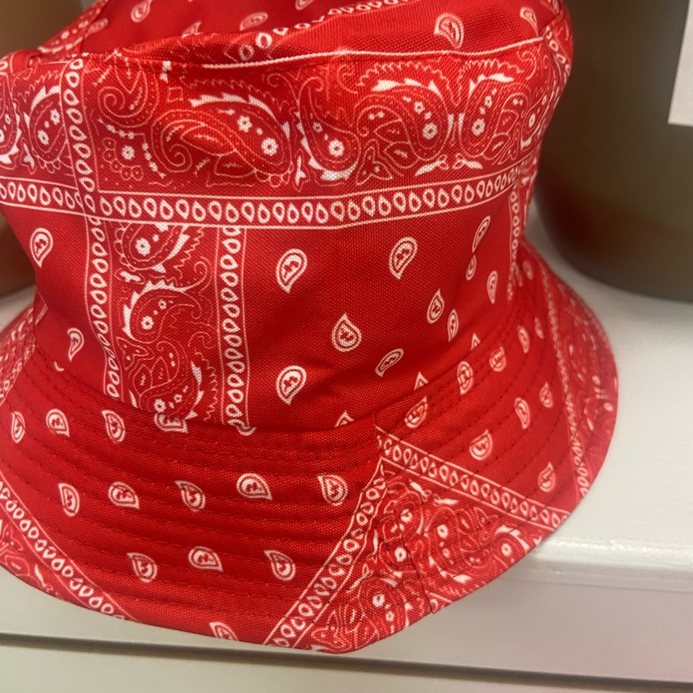 Red bandanna hat